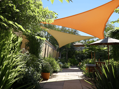 Zonnescherm of parasol: Welke bescherming past bij jou?